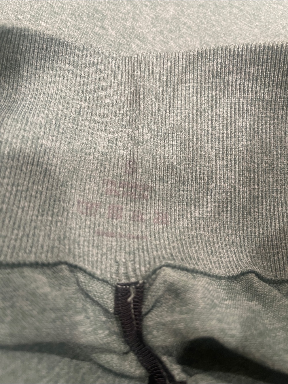 NVGTN Sage Green Scrunch Seamless Leggings S:S - Picture 8 of 8